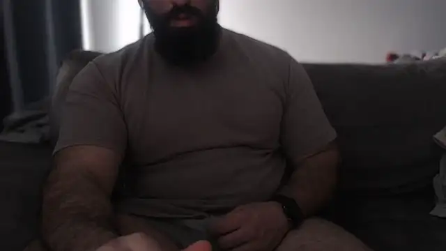 hugemachohandsome online show from February 18, 4:03 pm