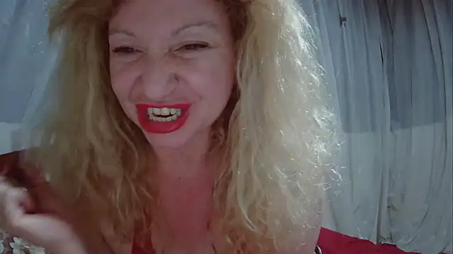 Snapshot of Kattymary chatting on January 31, 11:45 pm Kattymary online show from January 31, 11:45 pm