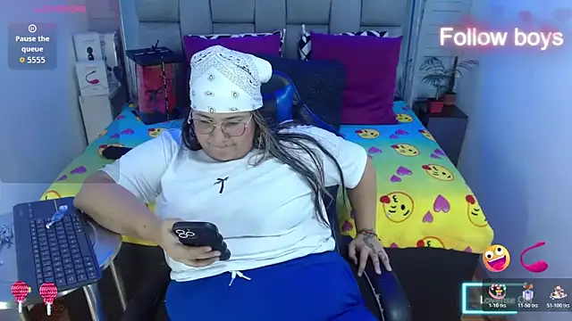 evelin zaens online show from October 26, 4:35 pm