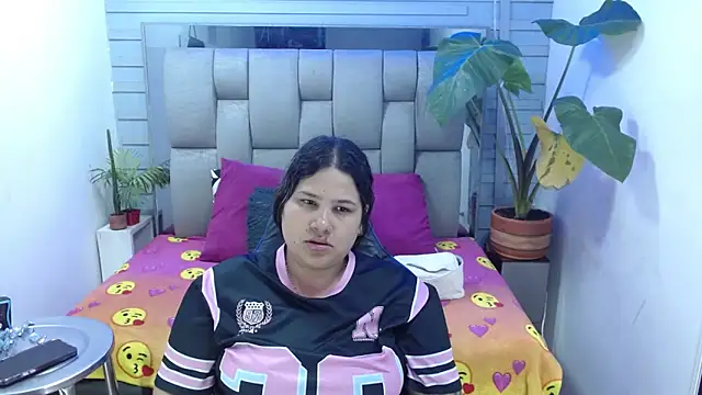 evelin zaens online show from April 14, 4:29 am