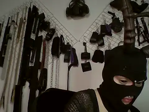 FeticheMacabre online show from December 15, 5:45 am