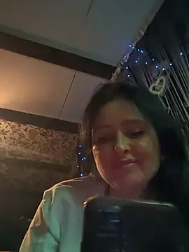 Snapshot of KikiXRed chatting on November 18, 7:40 pm KikiXRed online show from November 18, 7:40 pm