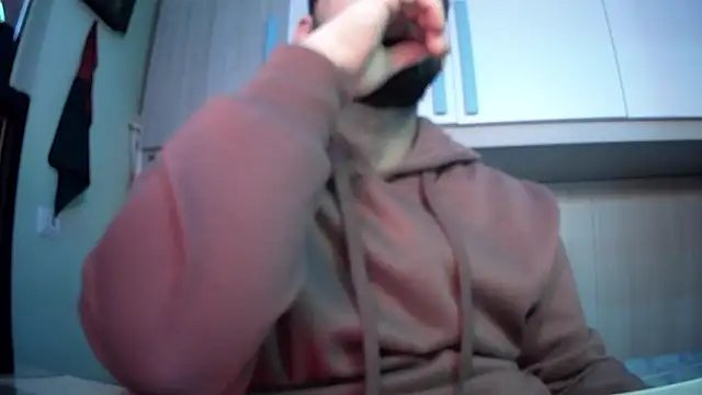 Snapshot of michele1500 chatting on November 30, 6:56 pm michele1500 online show from November 30, 6:56 pm