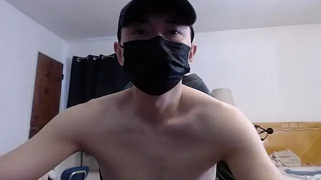 twbobo00715 online show from March 17, 4:10 pm