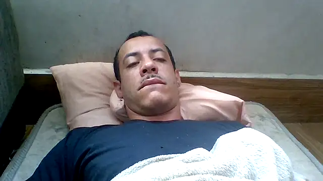 Snapshot of MachoScorpionCaralho chatting on May 27, 10:45 am MachoScorpionCaralho online show from May 27, 10:45 am