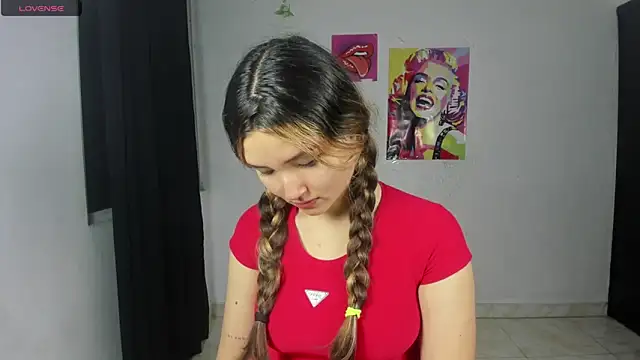 Alice bloom  online show from November 26, 4:02 am