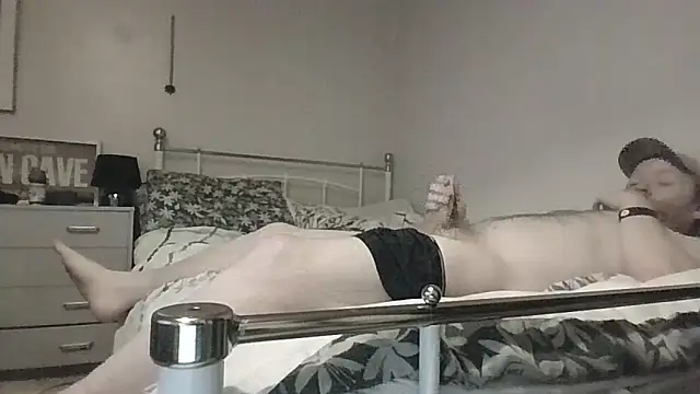 33ENG online show from March 24, 2:49 am