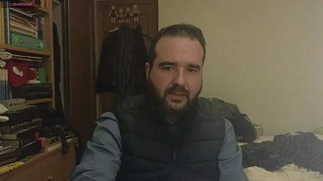 curiosillo83 online show from February 26, 10:42 pm