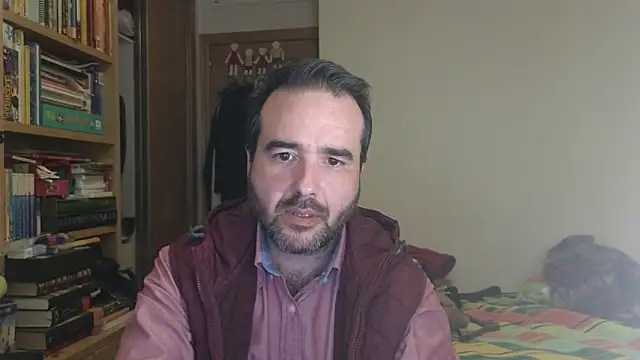 curiosillo83 online show from December 3, 3:21 pm