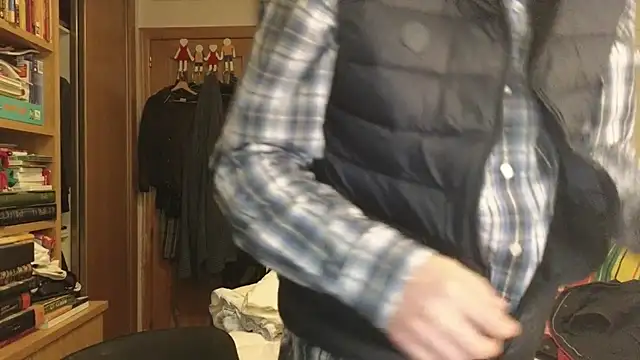 curiosillo83 online show from March 10, 3:17 pm