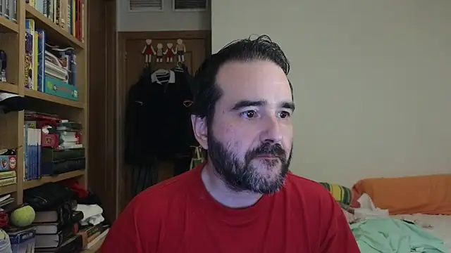 Snapshot of curiosillo83 chatting on June 14, 1:35 pm curiosillo83 online show from June 14, 1:35 pm