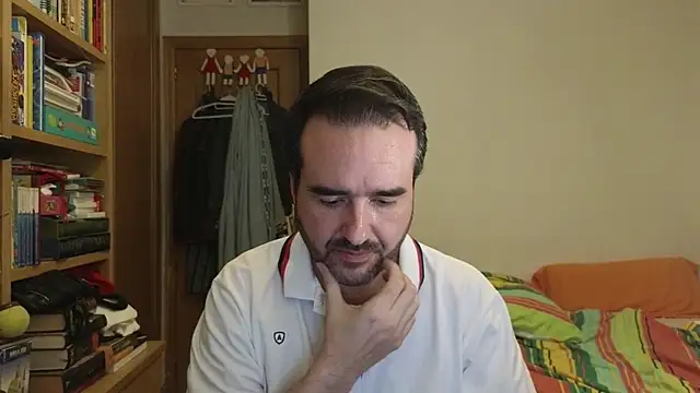 Snapshot of curiosillo83 chatting on June 22, 5:21 pm curiosillo83 online show from June 22, 5:21 pm