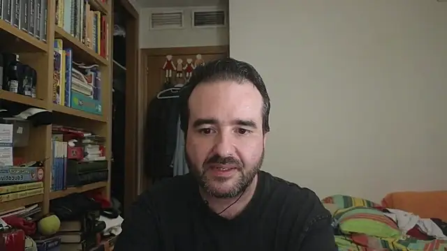 Snapshot of curiosillo83 chatting on June 28, 12:27 am curiosillo83 online show from June 28, 12:27 am