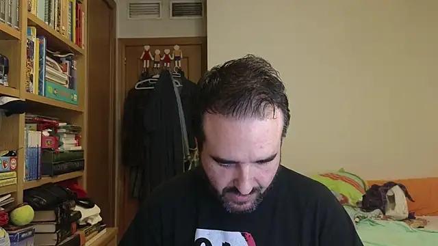 Snapshot of curiosillo83 chatting on July 5, 6:37 pm curiosillo83 online show from July 5, 6:37 pm