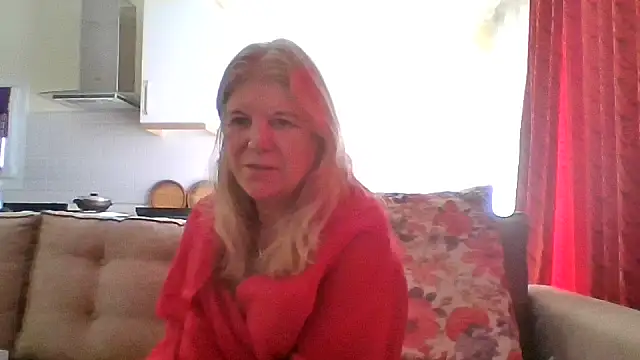 Snapshot of TrustfulVampire1 chatting on February 22, 7:40 am TrustfulVampire1 online show from February 22, 7:40 am