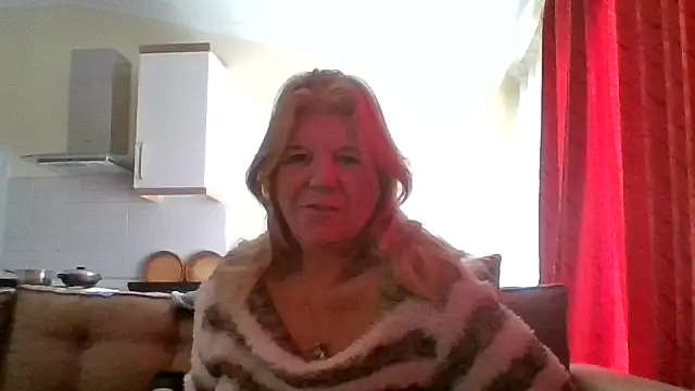 Snapshot of TrustfulVampire1 chatting on February 26, 6:01 am TrustfulVampire1 online show from February 26, 6:01 am