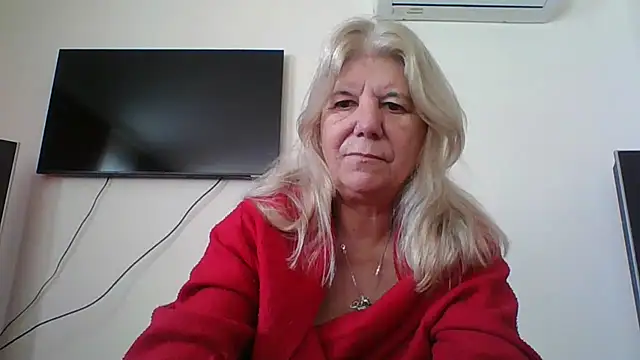 Snapshot of TrustfulVampire1 chatting on February 27, 7:08 am TrustfulVampire1 online show from February 27, 7:08 am