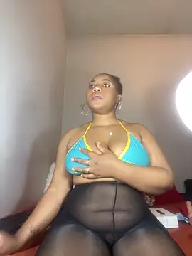 Snapshot of Sexypresh302 chatting on May 8, 8:36 pm Sexypresh302 online show from May 8, 8:36 pm