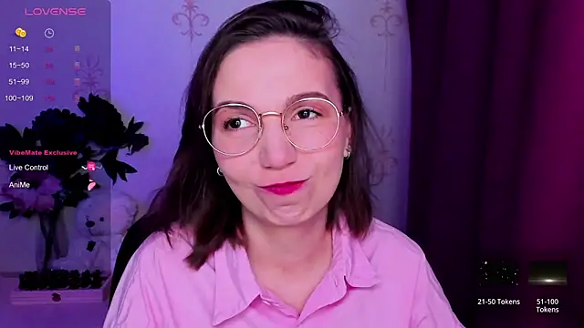 KindHazelHere  online show from February 27, 11:49 pm