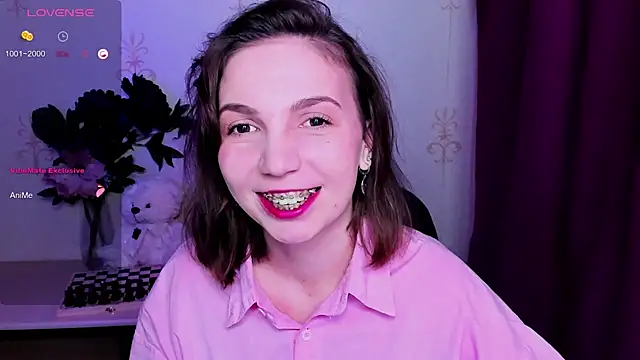 KindHazelHere  online show from March 31, 11:05 pm