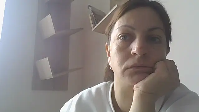 Snapshot of ShawnaAdams chatting on January 7, 10:18 am ShawnaAdams online show from January 7, 10:18 am