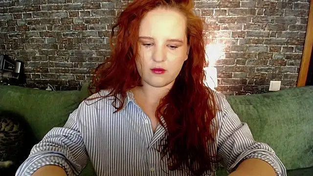 FlowerOfFreedom  online show from December 15, 6:06 am