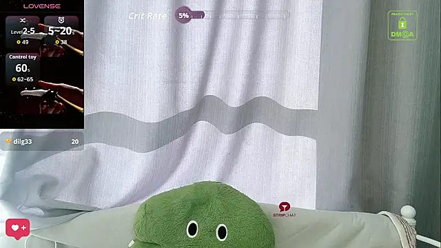 Snapshot of Eden-top chatting on November 19, 3:28 am Eden-top online show from November 19, 3:28 am