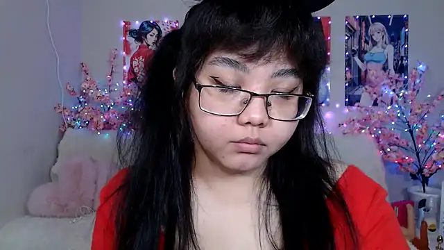 Snapshot of Moertomlly chatting on March 23, 4:27 am Moertomlly online show from March 23, 4:27 am