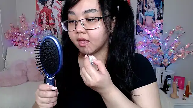 Snapshot of Moertomlly chatting on March 26, 4:29 am Moertomlly online show from March 26, 4:29 am