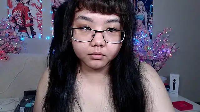 Snapshot of Moertomlly chatting on July 12, 4:14 am Moertomlly online show from July 12, 4:14 am