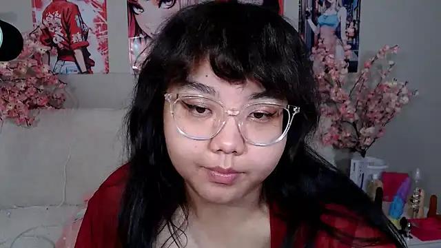 Snapshot of Moertomlly chatting on July 18, 5:00 am Moertomlly online show from July 18, 5:00 am