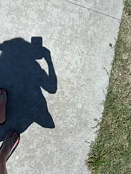 TiffaneyLove online show from April 17, 5:05 pm