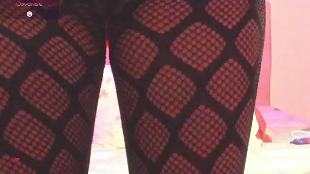 Ania-Ross online show from January 13, 9:31 pm