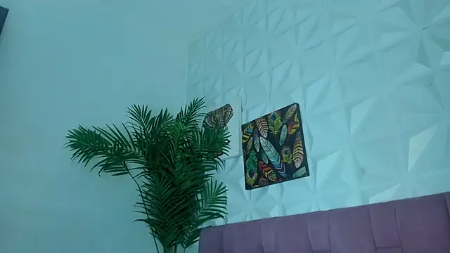 Snapshot of Hellen_Sky chatting on February 4, 7:09 pm Hellen Sky online show from February 4, 7:09 pm