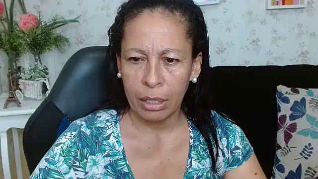 Snapshot of mature_martina chatting on January 31, 1:54 am mature martina online show from January 31, 1:54 am