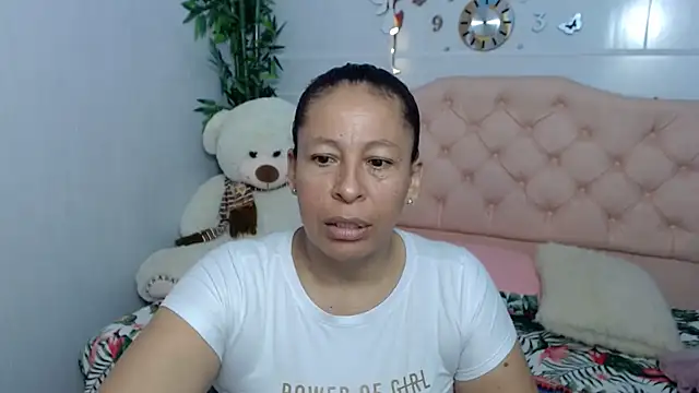 Snapshot of mature_martina chatting on September 21, 6:09 pm mature martina online show from September 21, 6:09 pm