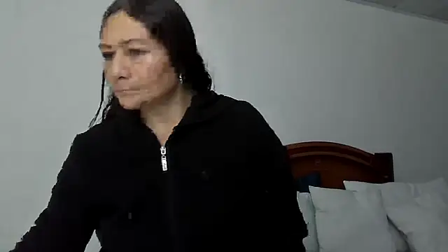 ruby-milf1 online show from October 10, 11:04 pm