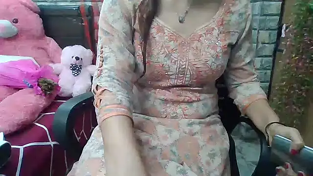 Sexy iknoor online show from February 16, 11:16 am