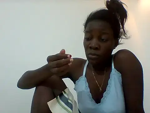 Snapshot of Alessandrajenna chatting on February 10, 5:33 am Alessandrajenna online show from February 10, 5:33 am