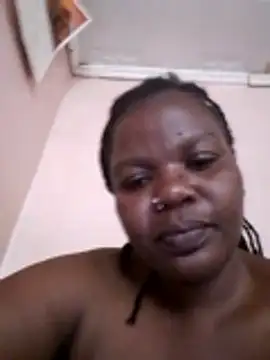 pretty-donna online show from January 10, 9:33 am