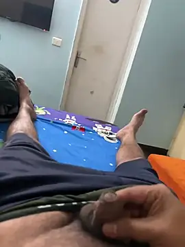 yourheroforfun online show from February 23, 6:05 pm