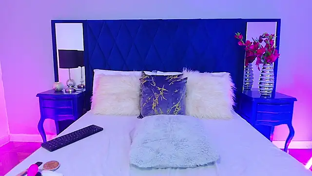 Snapshot of Margaret_Saunders chatting on February 12, 10:15 pm Margaret Saunders online show from February 12, 10:15 pm