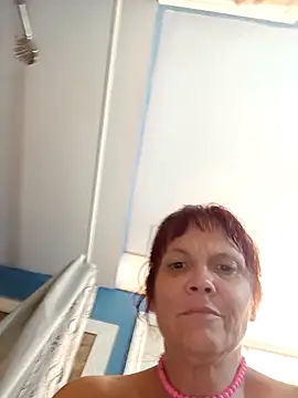 Snapshot of spundarella420 chatting on January 30, 8:42 pm spundarella420 online show from January 30, 8:42 pm