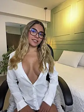 kataliina   online show from November 20, 12:16 pm