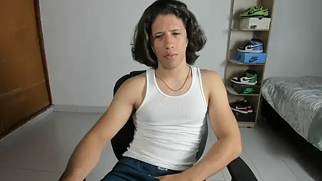 imtonny19 online show from January 30, 3:00 am