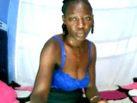 Snapshot of Ebonybrez chatting on February 25, 10:47 am Ebonybrez online show from February 25, 10:47 am