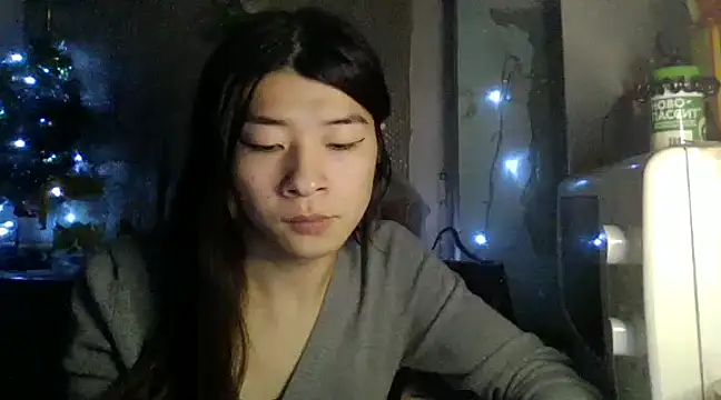CarlyJoy online show from January 14, 3:47 pm