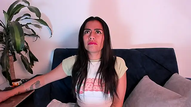 Snapshot of im_amber chatting on October 27, 1:26 pm im amber online show from October 27, 1:26 pm