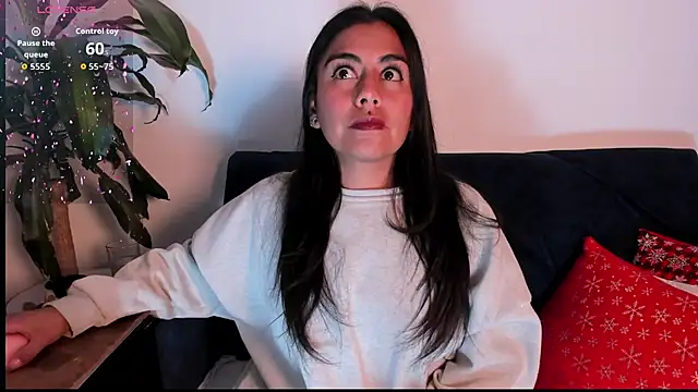 Snapshot of im_amber chatting on December 3, 2:08 am im amber online show from December 3, 2:08 am