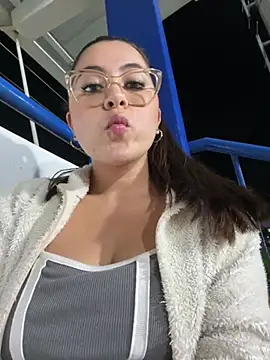 Snapshot of Natha_Fantasy chatting on February 7, 12:31 am Natha Fantasy online show from February 7, 12:31 am